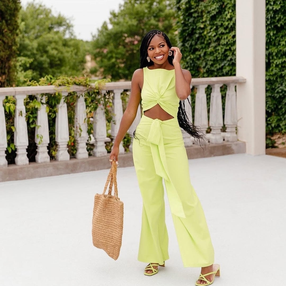 Ayeciara x Amazon The Drop Green Glow Twist Front Jumpsuit – Size Small